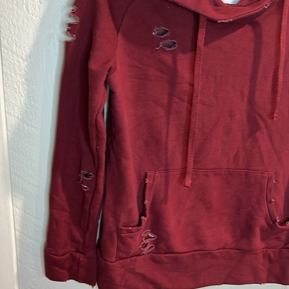 Chelsea DeBoer by Lily & Lottie Distressed Pop Over Hoodie - Picture 3 of 6